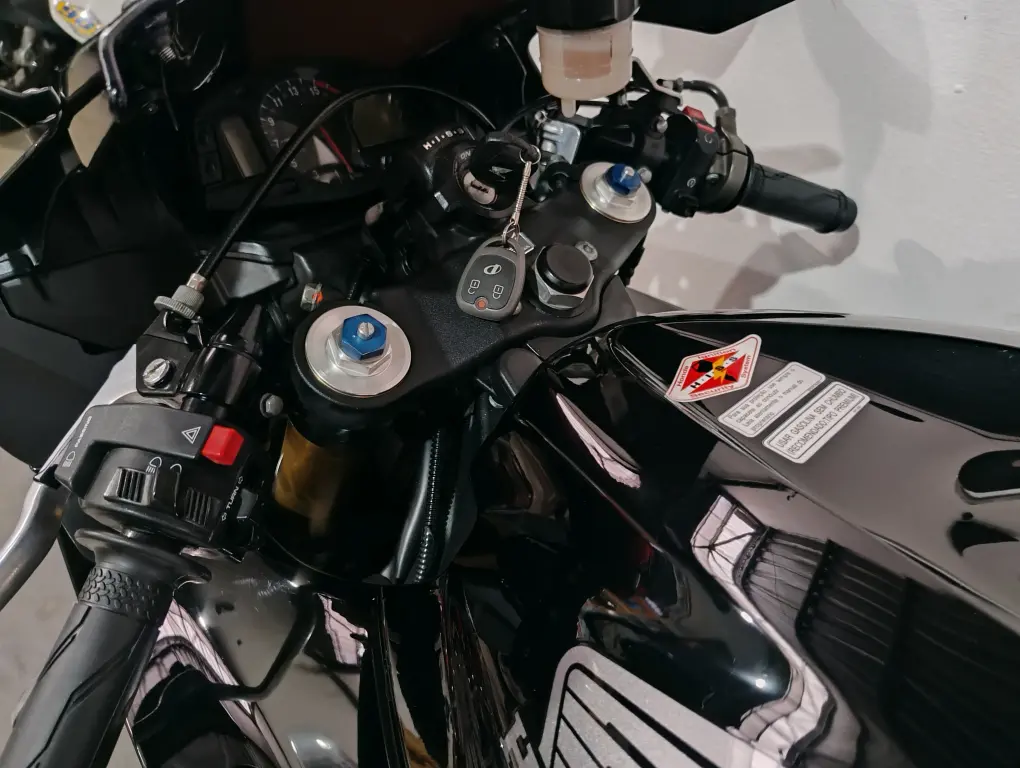HONDA CBR 600 RR - Foto