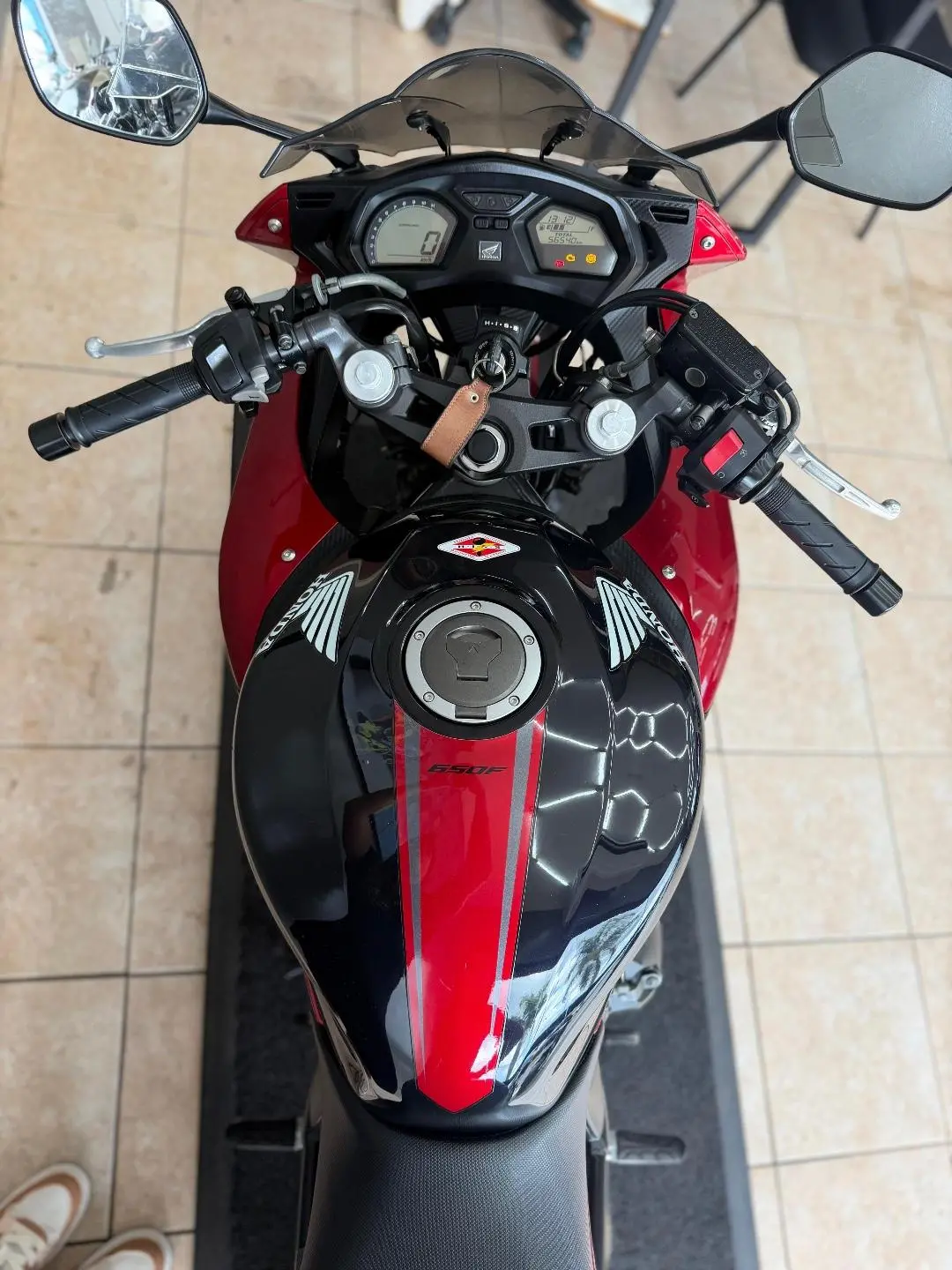 HONDA CBR 650 R - Foto