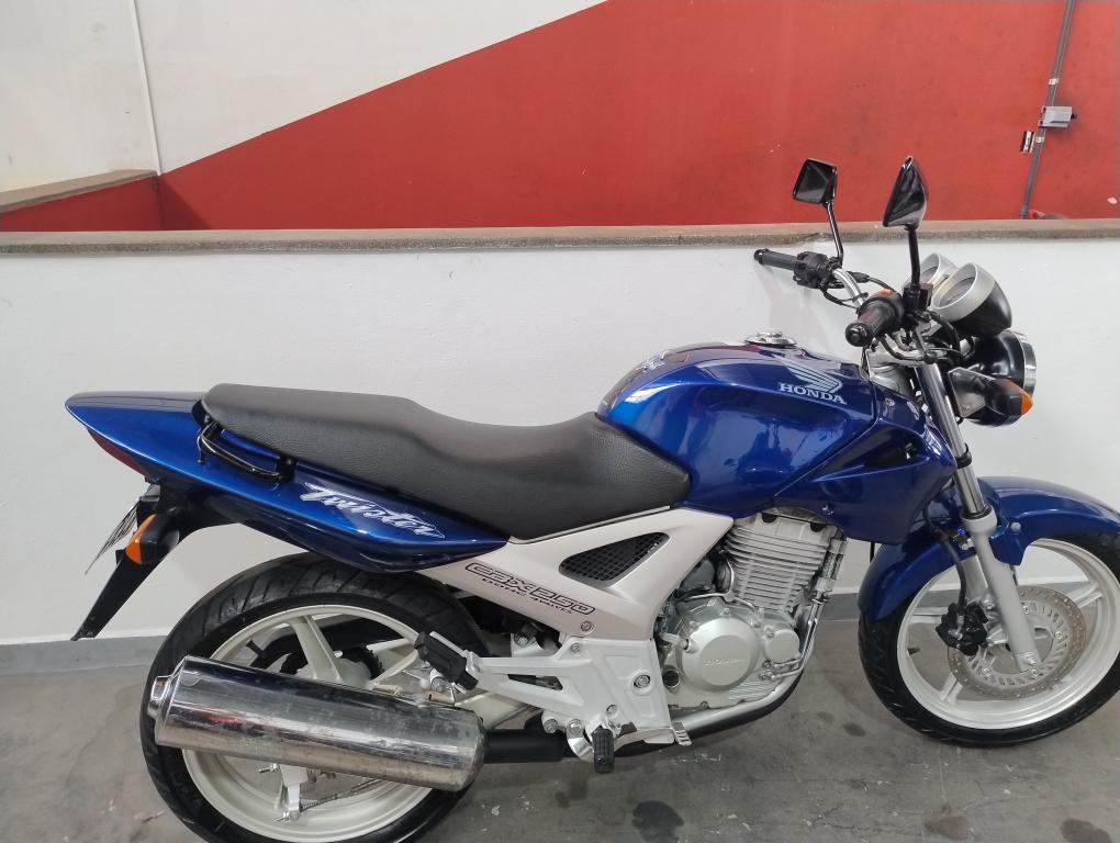 HONDA CBX Twister 250 - Foto