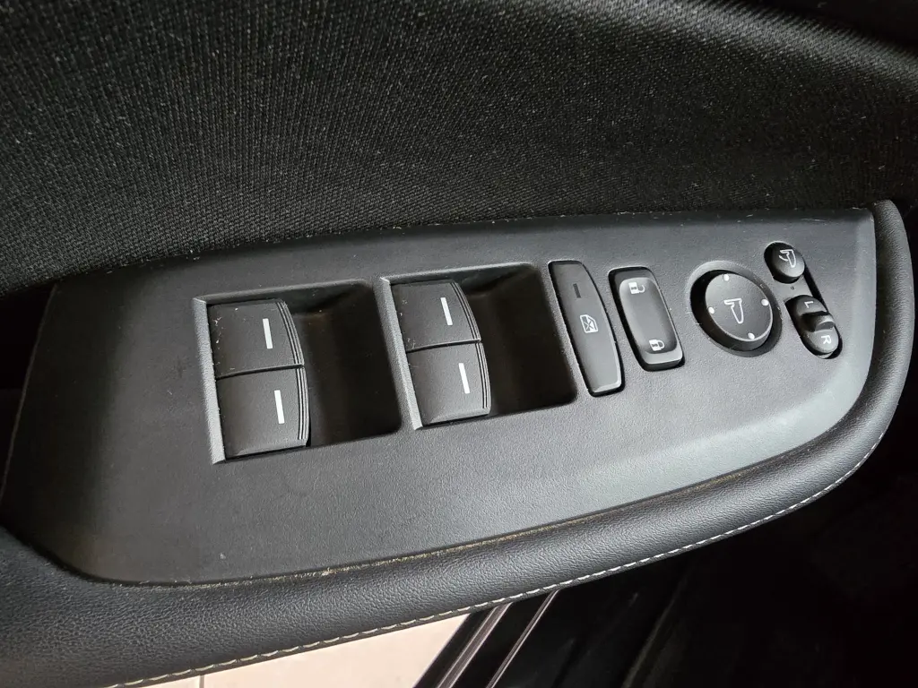 HONDA City Hatch - Foto