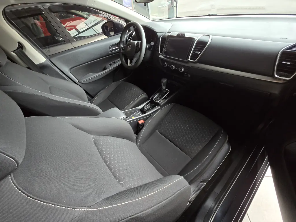 HONDA City Hatch - Foto