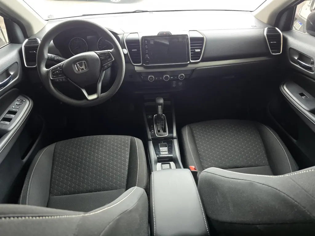 HONDA City Hatch - Foto
