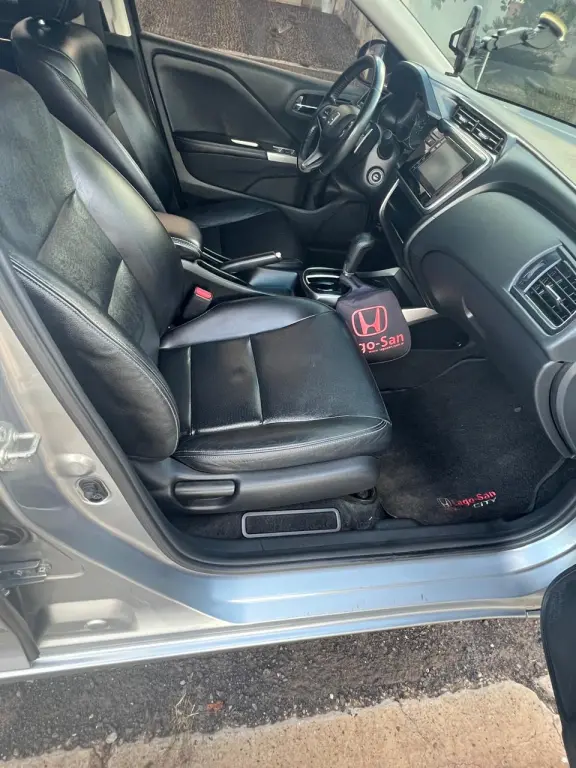 HONDA City Sedan - Foto
