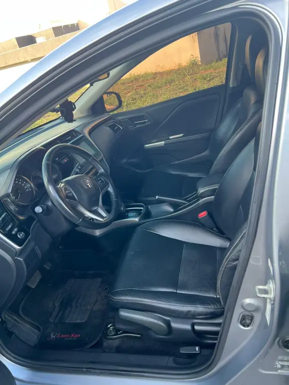 HONDA City Sedan - Foto