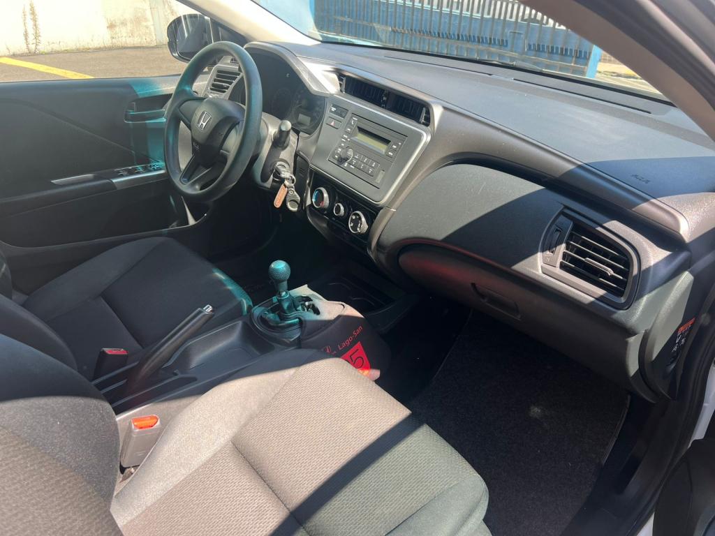 HONDA City Sedan - Foto