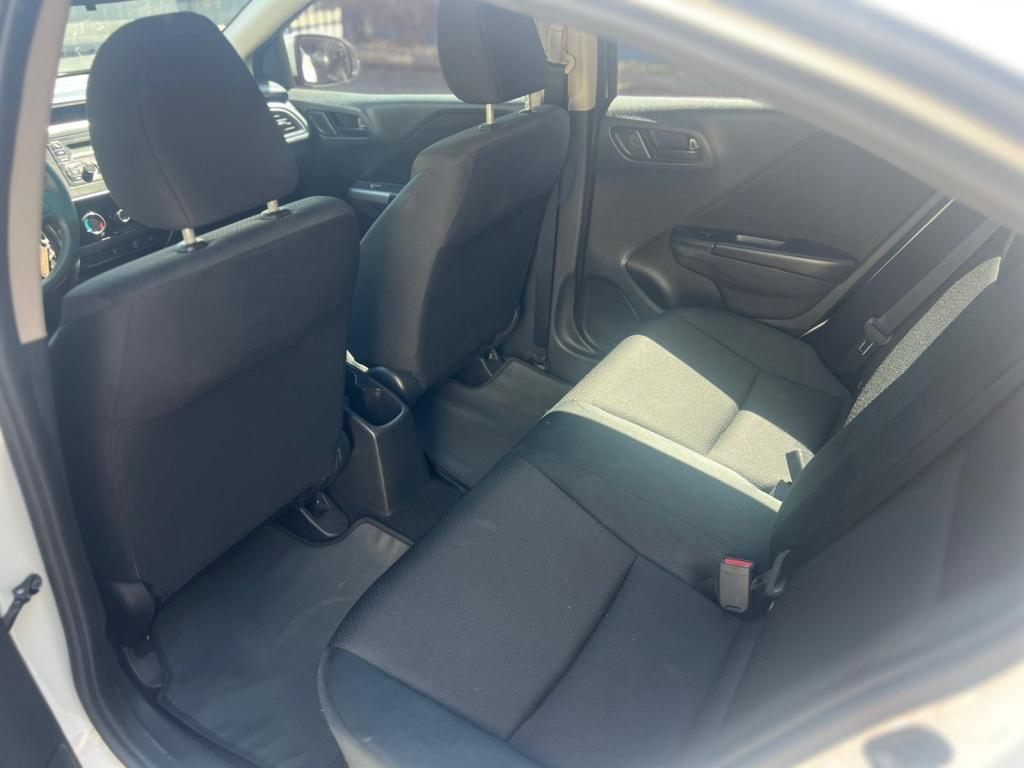 HONDA City Sedan - Foto