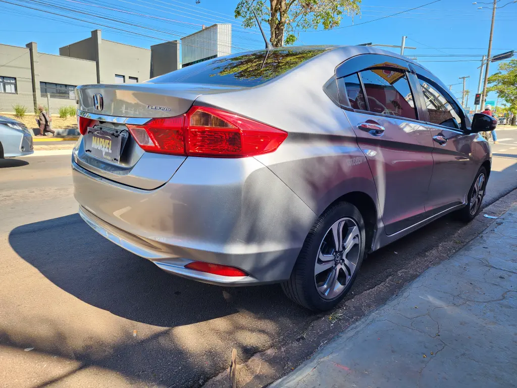 HONDA City Sedan - Foto