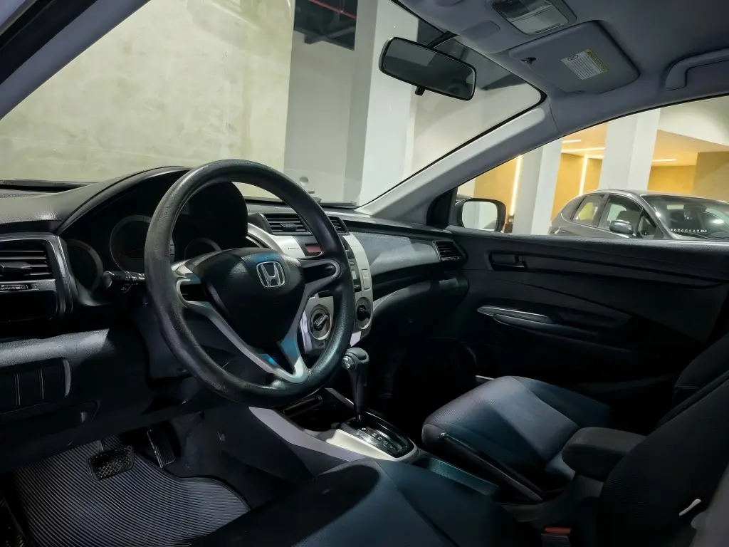 HONDA City Sedan - Foto