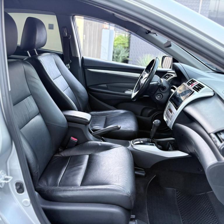 HONDA City Sedan - Foto