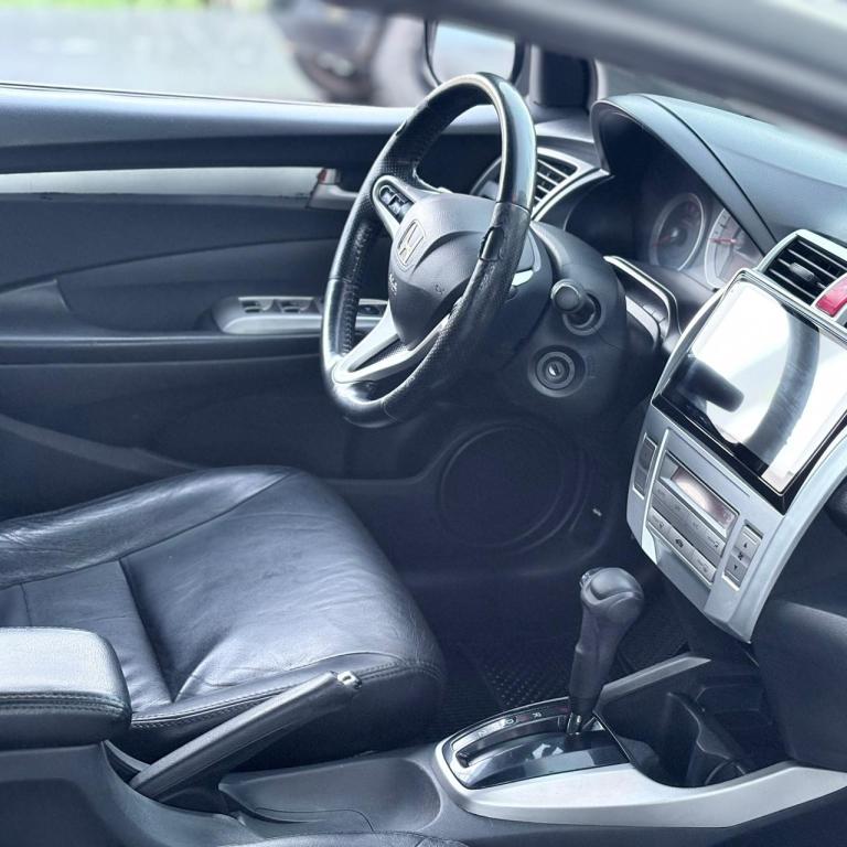 HONDA City Sedan - Foto