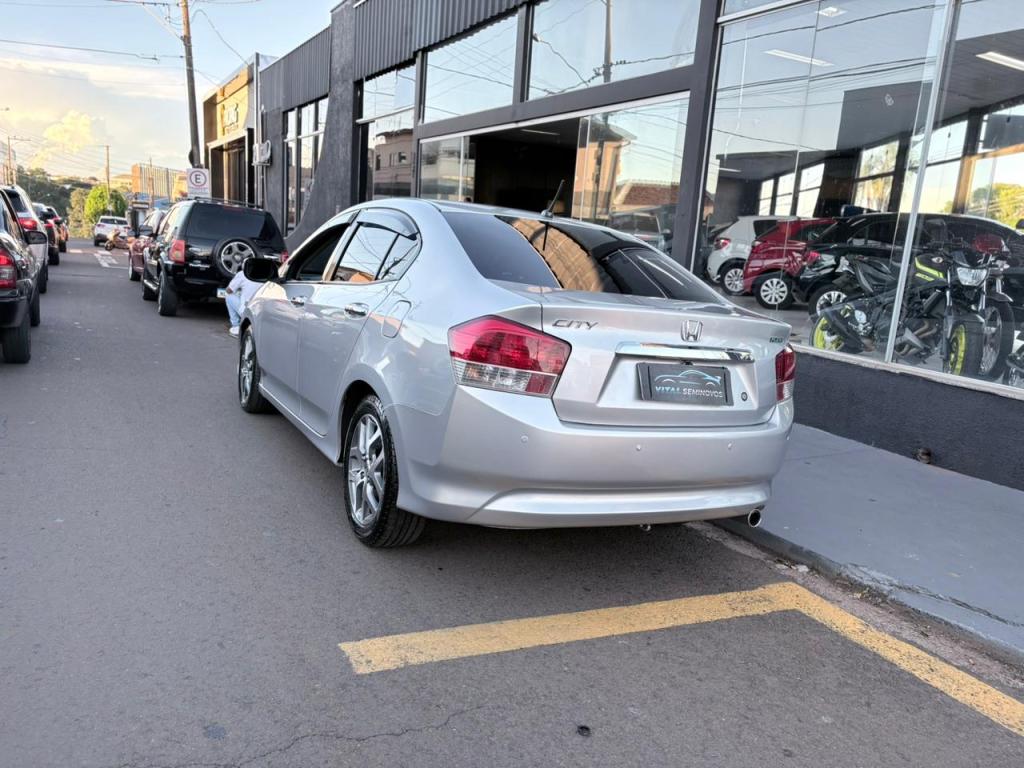 HONDA City Sedan - Foto