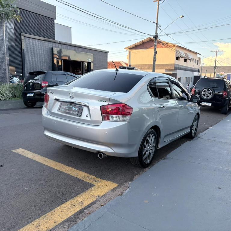 HONDA City Sedan - Foto