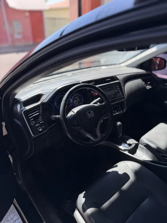 HONDA City Sedan - Foto
