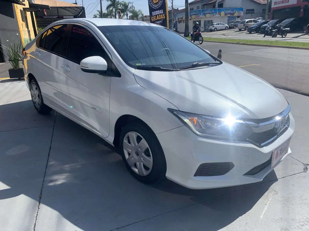 HONDA City Sedan - Foto