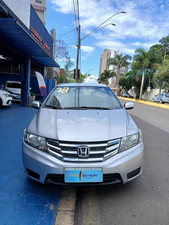 HONDA City Sedan - Foto