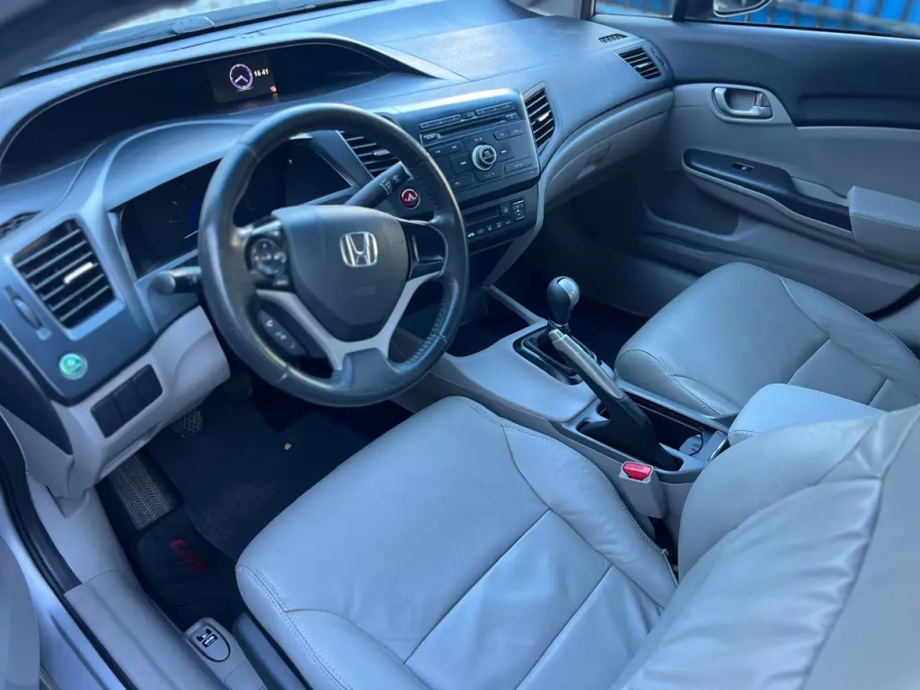 HONDA Civic - Foto