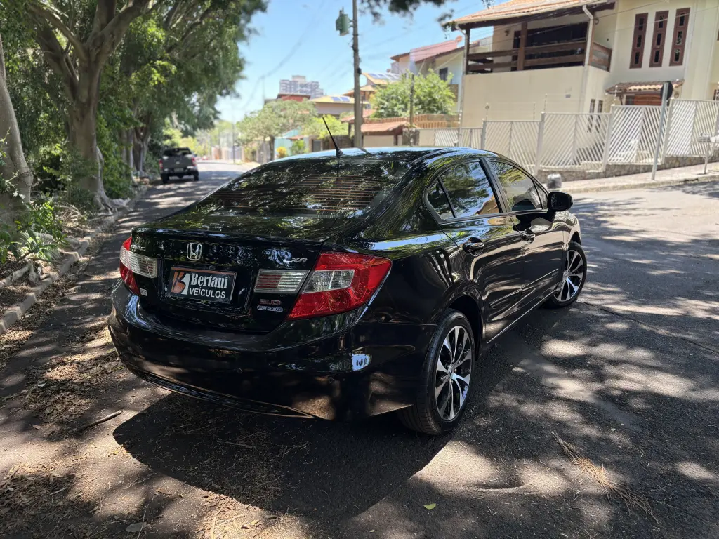 HONDA Civic - Foto