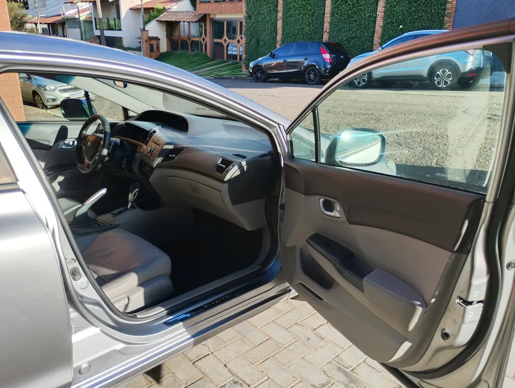 HONDA Civic - Foto