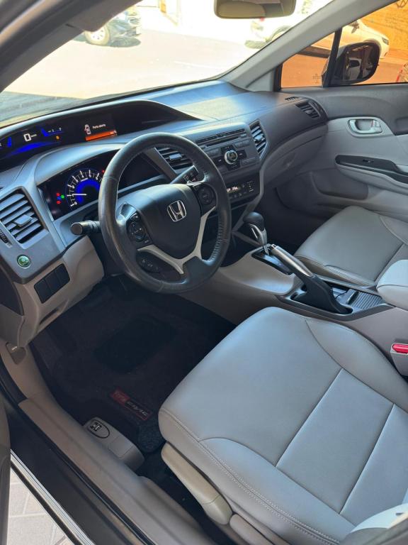 HONDA Civic - Foto