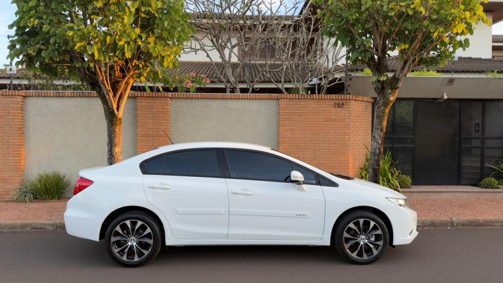 HONDA Civic - Foto