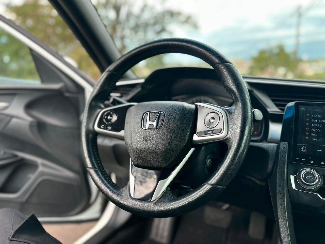 HONDA Civic - Foto