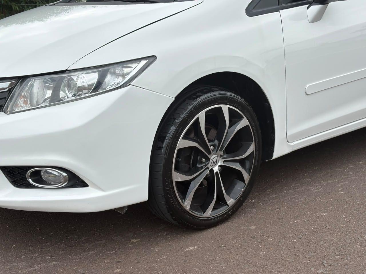 HONDA Civic - Foto