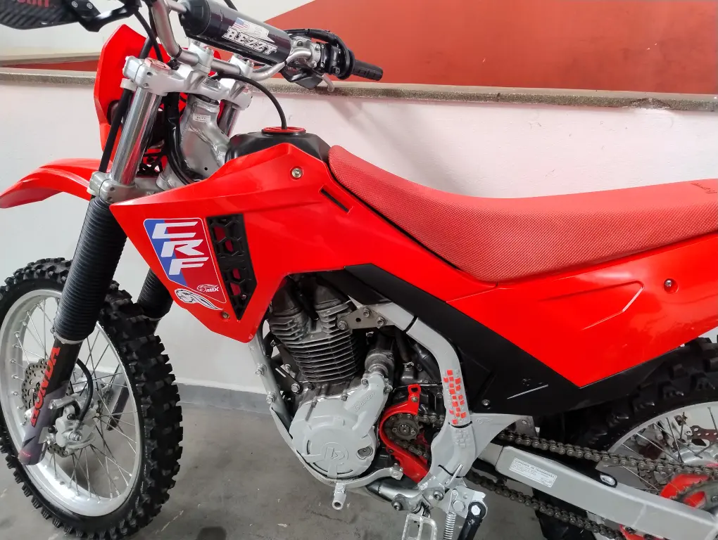 HONDA CRF 250 - Foto