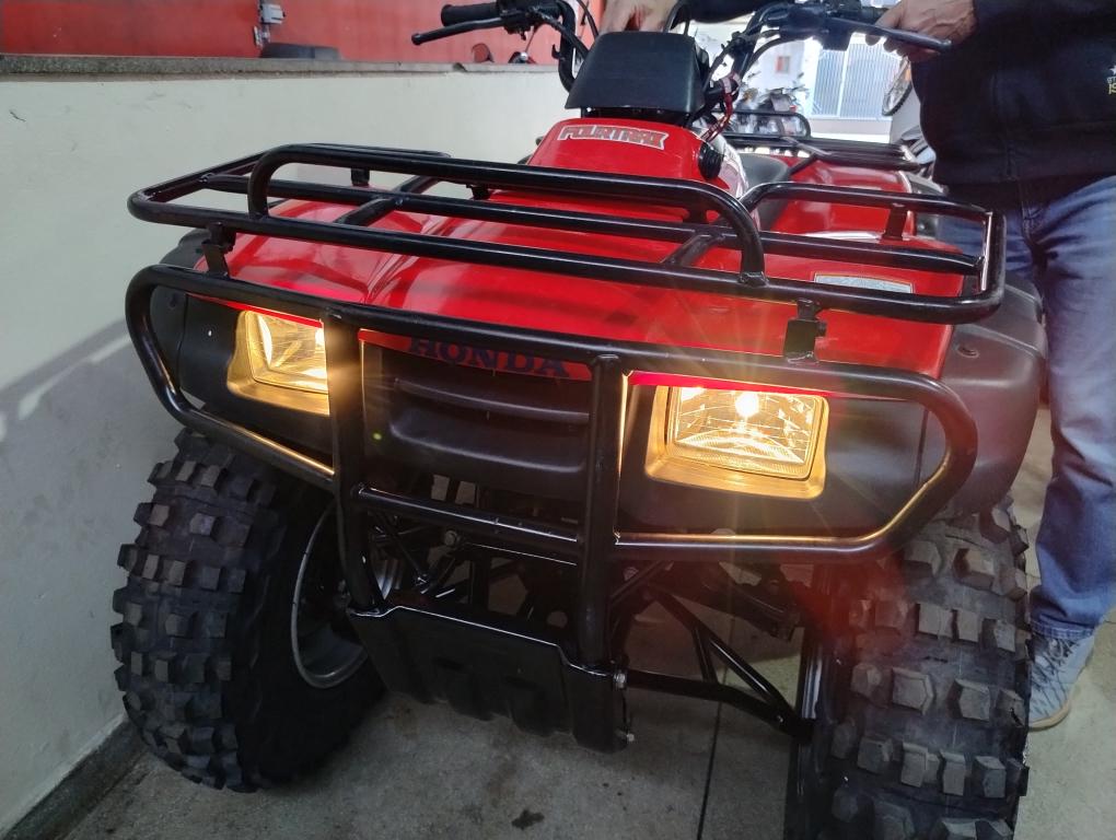 HONDA Four Trax - Foto