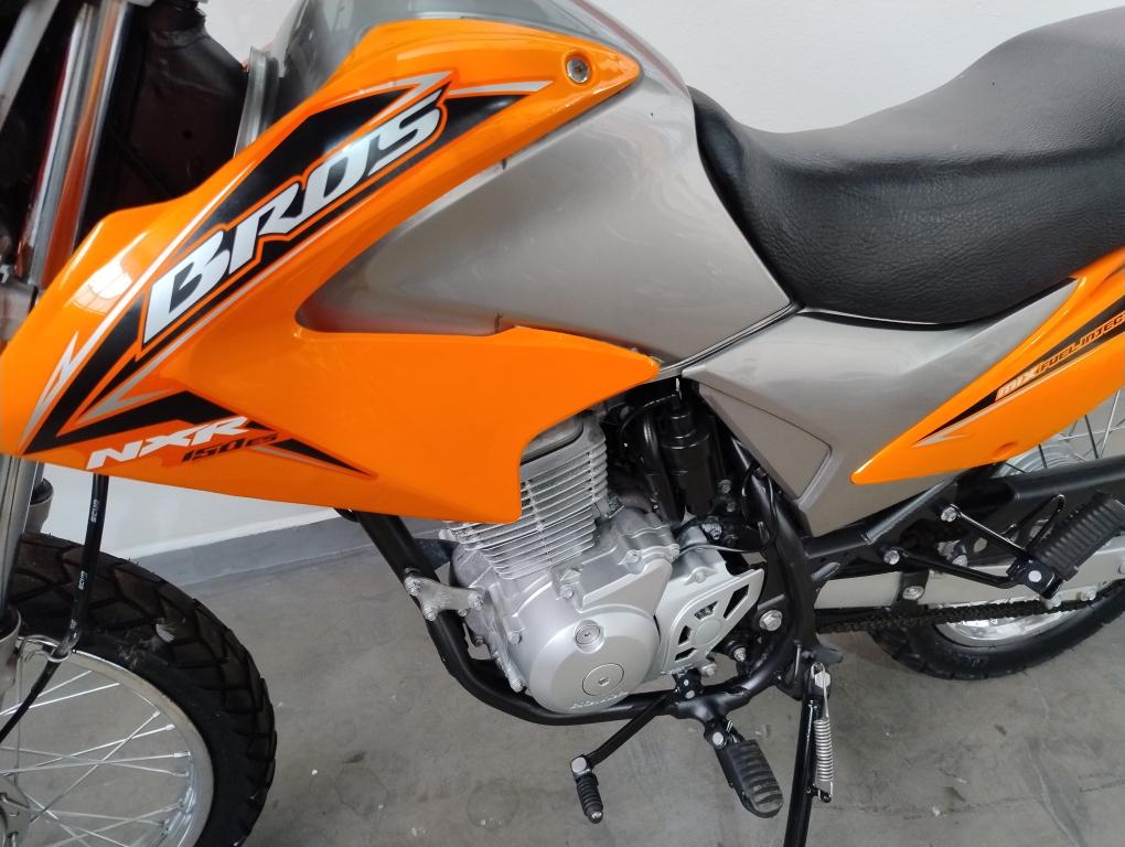 HONDA NXR Bros 150 - Foto