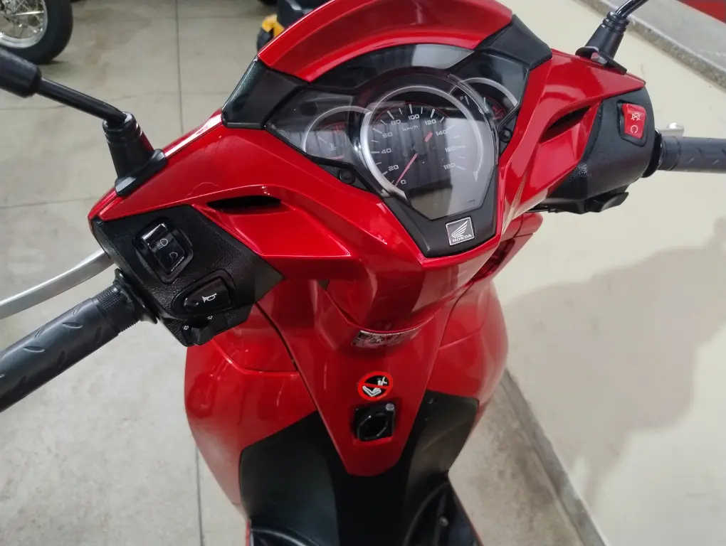 HONDA SH 300 I - Foto