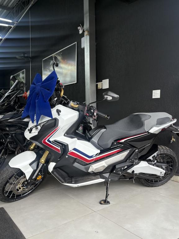 HONDA X-ADV 750 - Foto