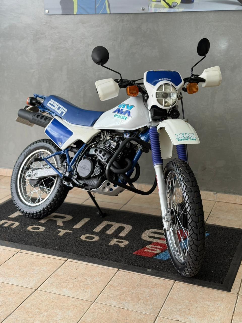 HONDA XLX 250R - Foto