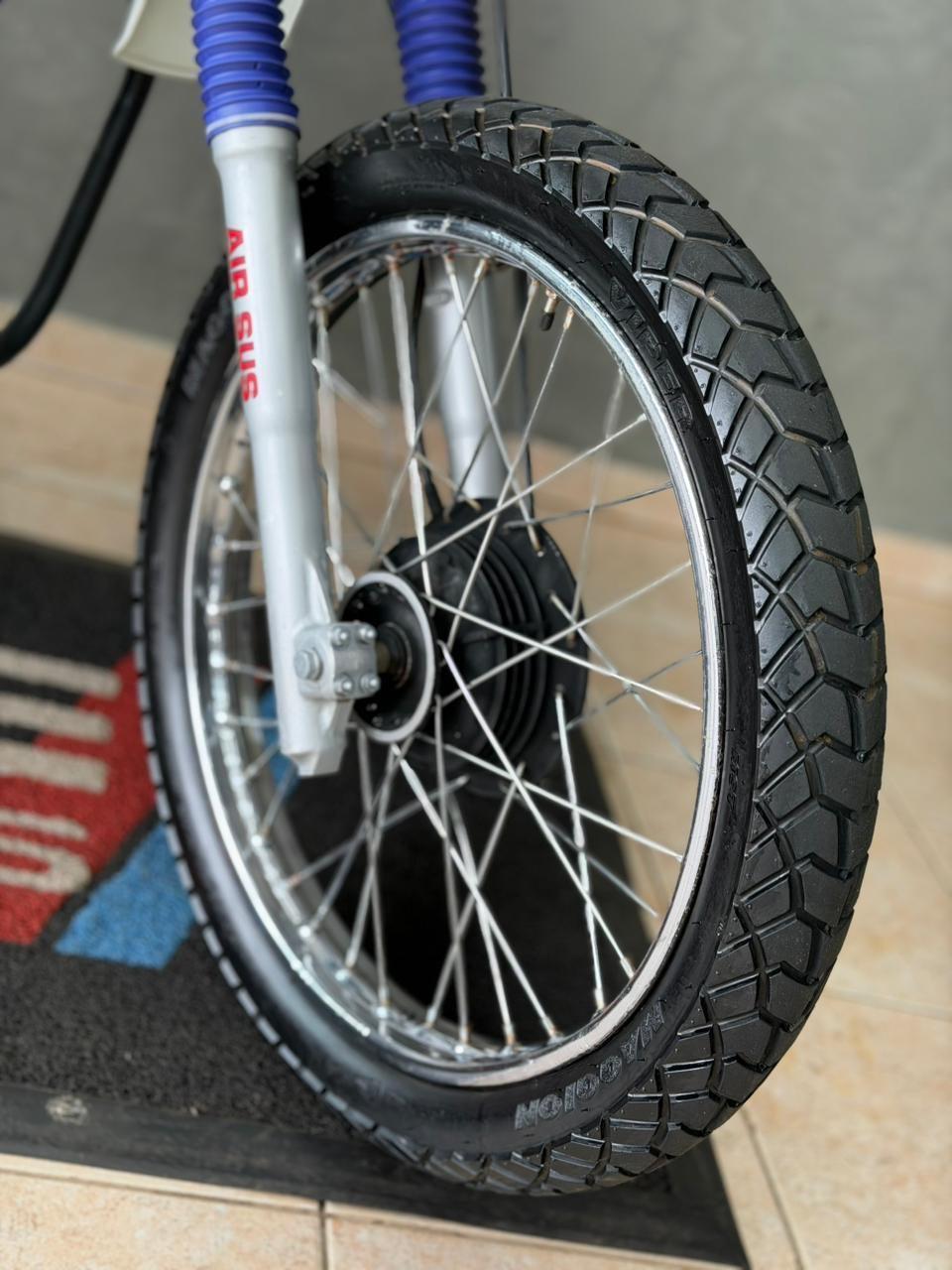 HONDA XLX 250R - Foto