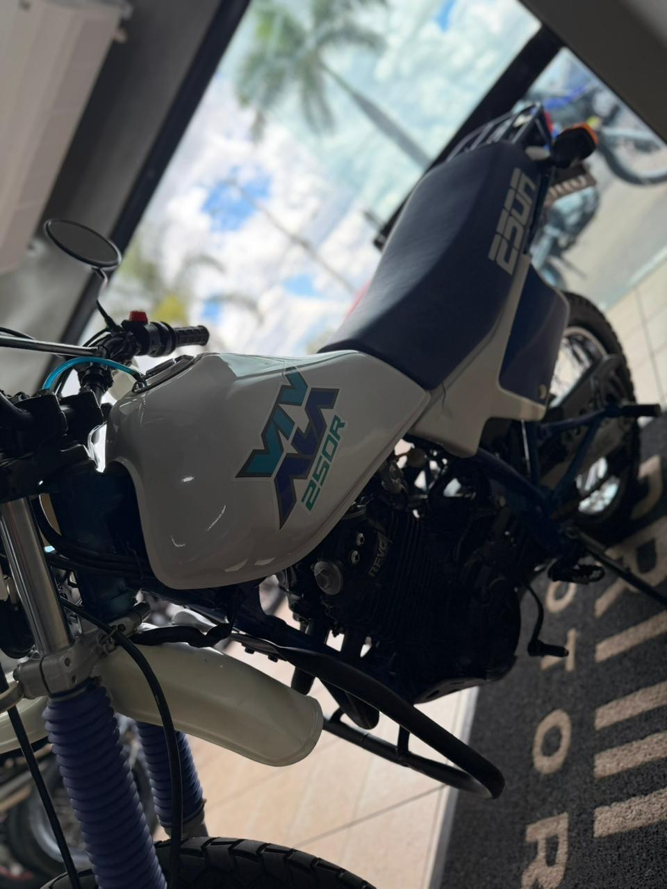 HONDA XLX 250R - Foto