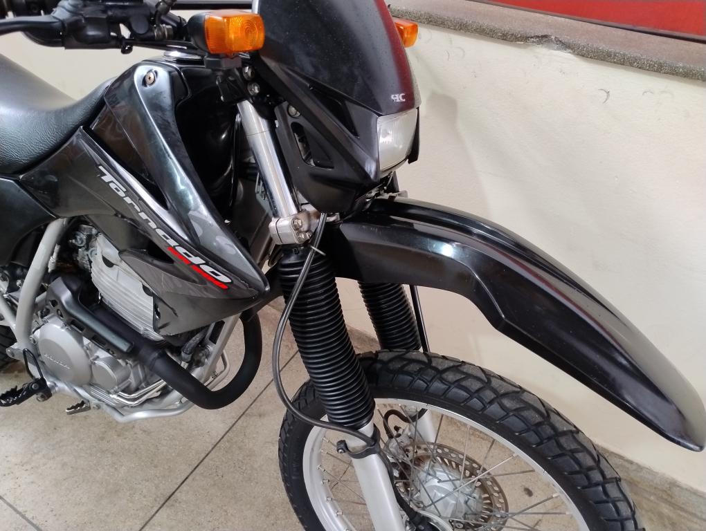 HONDA XR Tornado 250 - Foto