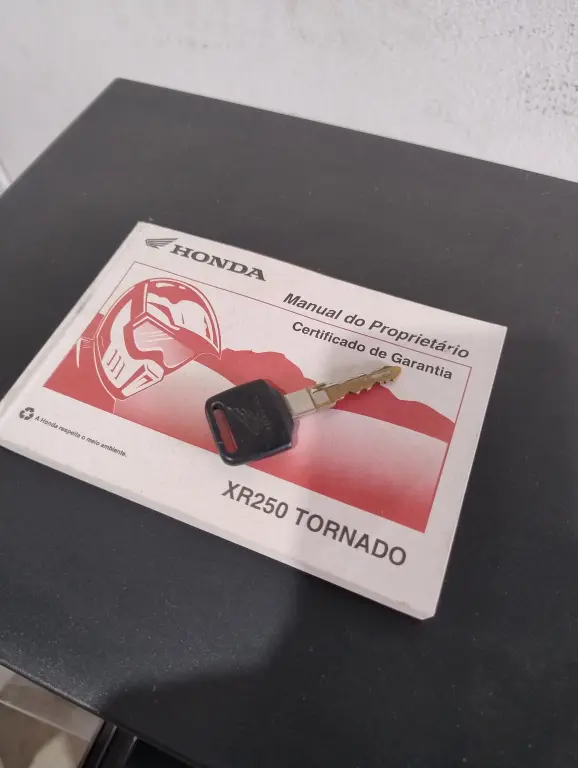 HONDA XR Tornado 250 - Foto