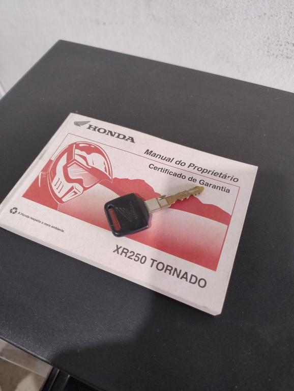 HONDA XR Tornado 250 - Foto