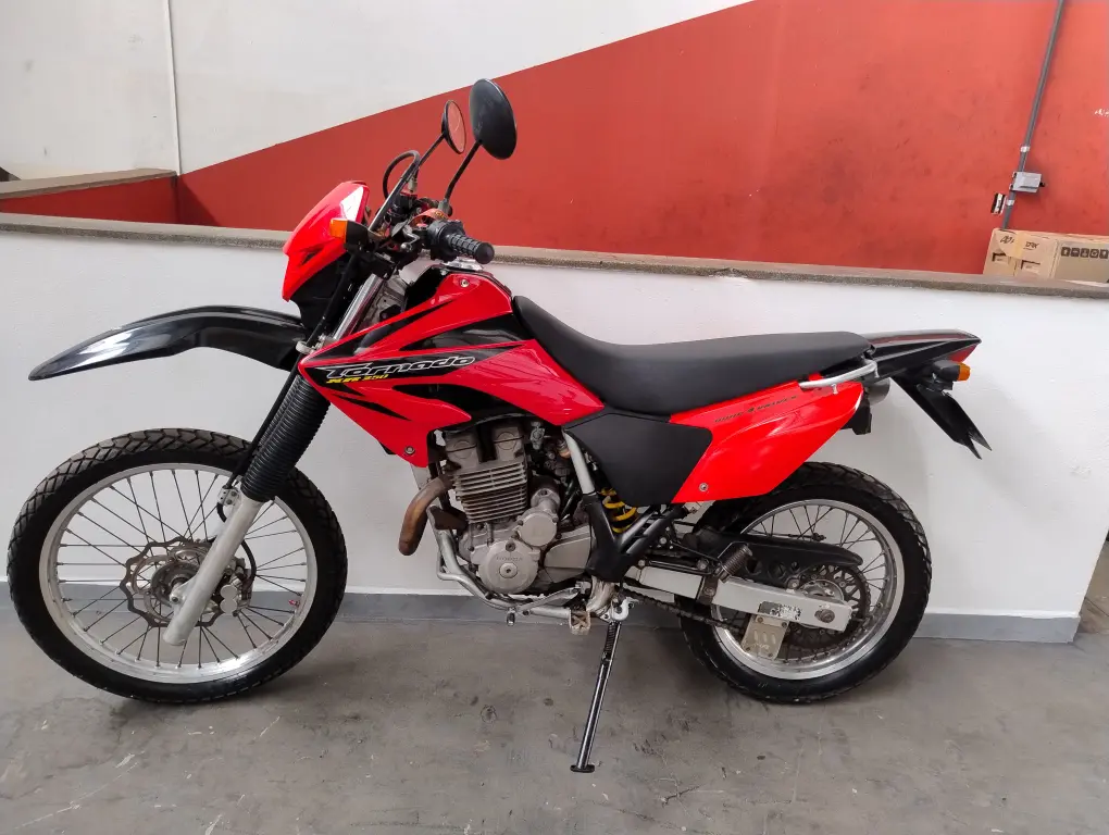 HONDA XR Tornado 250