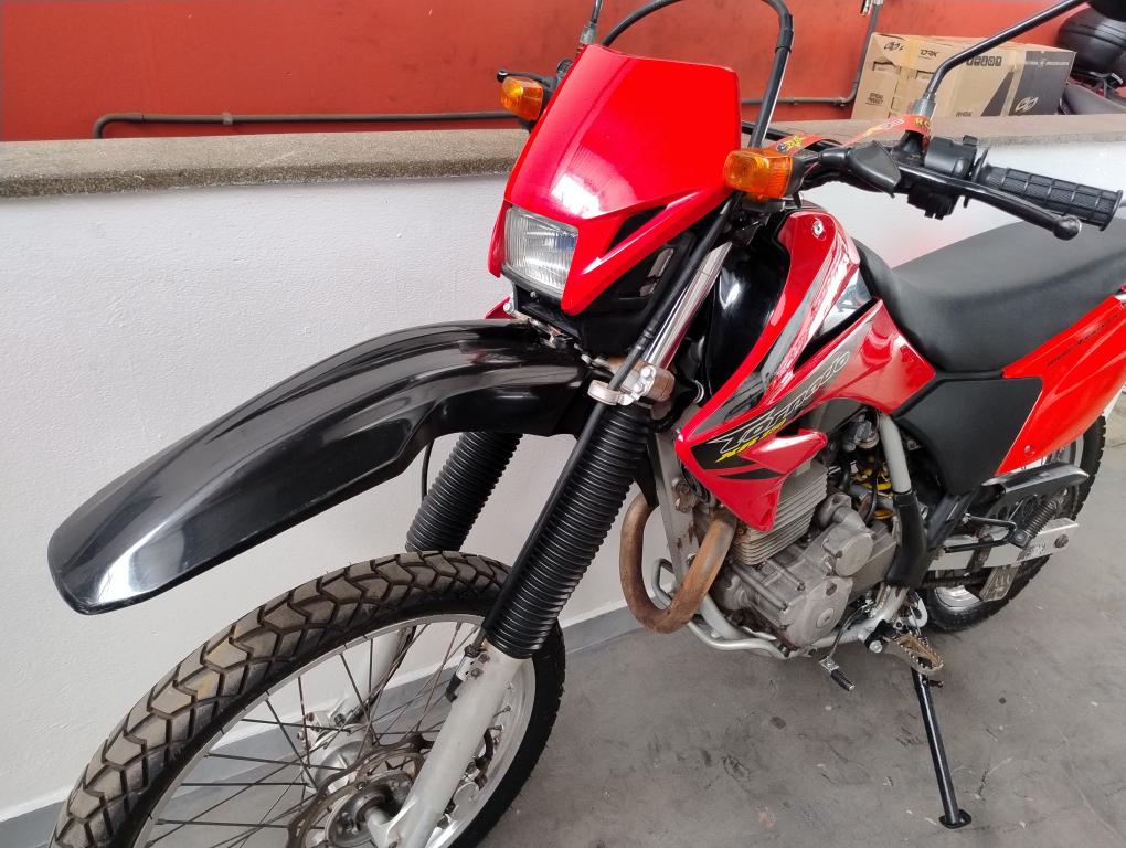 HONDA XR Tornado 250 - Foto