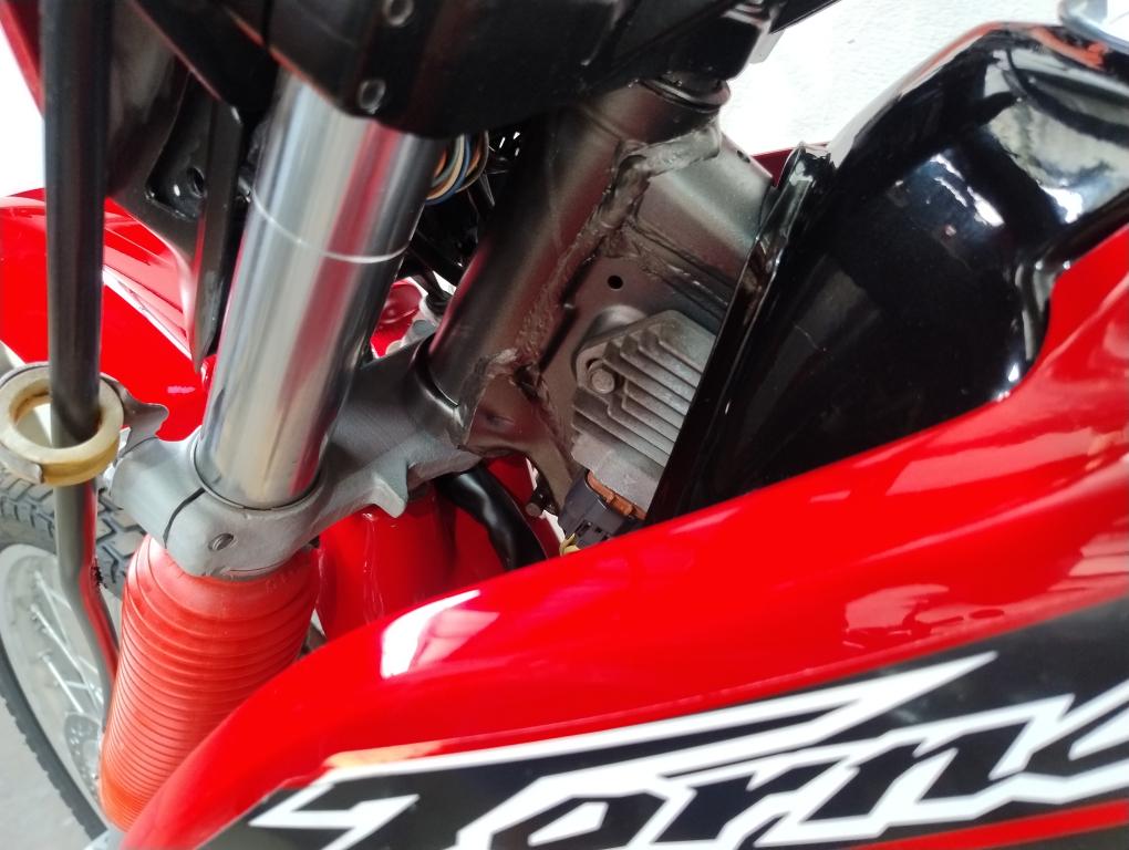 HONDA XR Tornado 250 - Foto