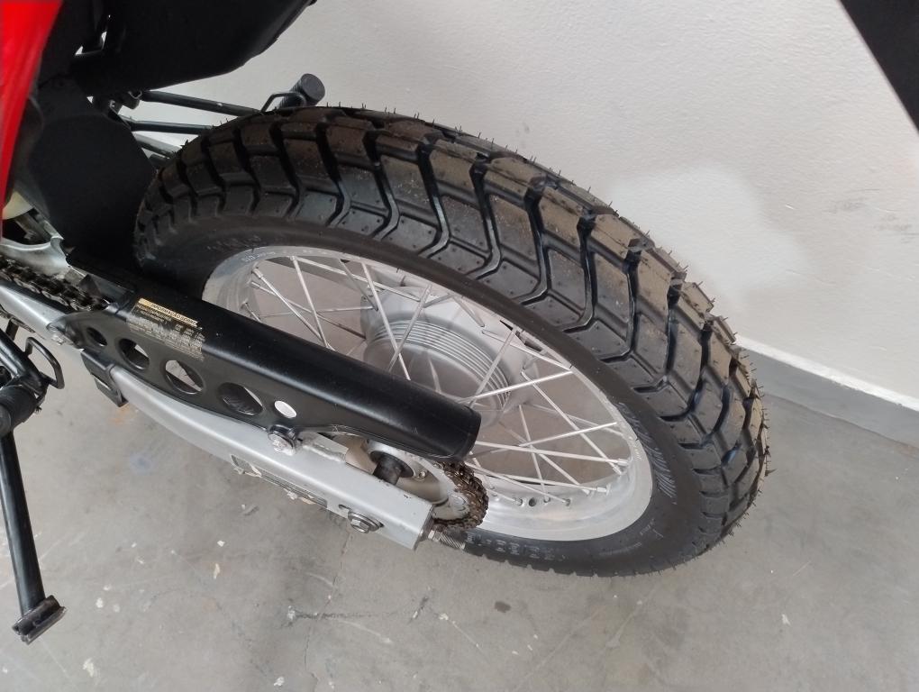 HONDA XR Tornado 250 - Foto