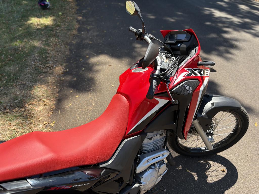 HONDA XRE 300 - Foto