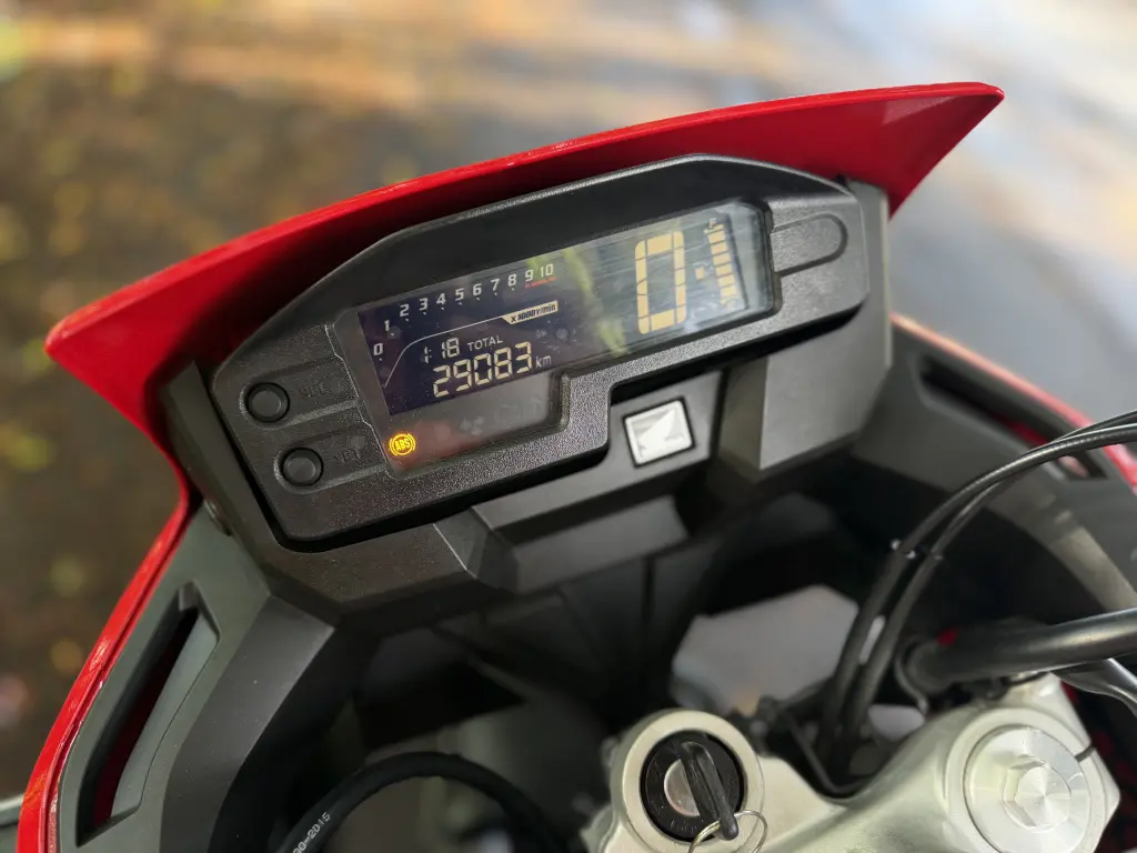HONDA XRE 300 - Foto
