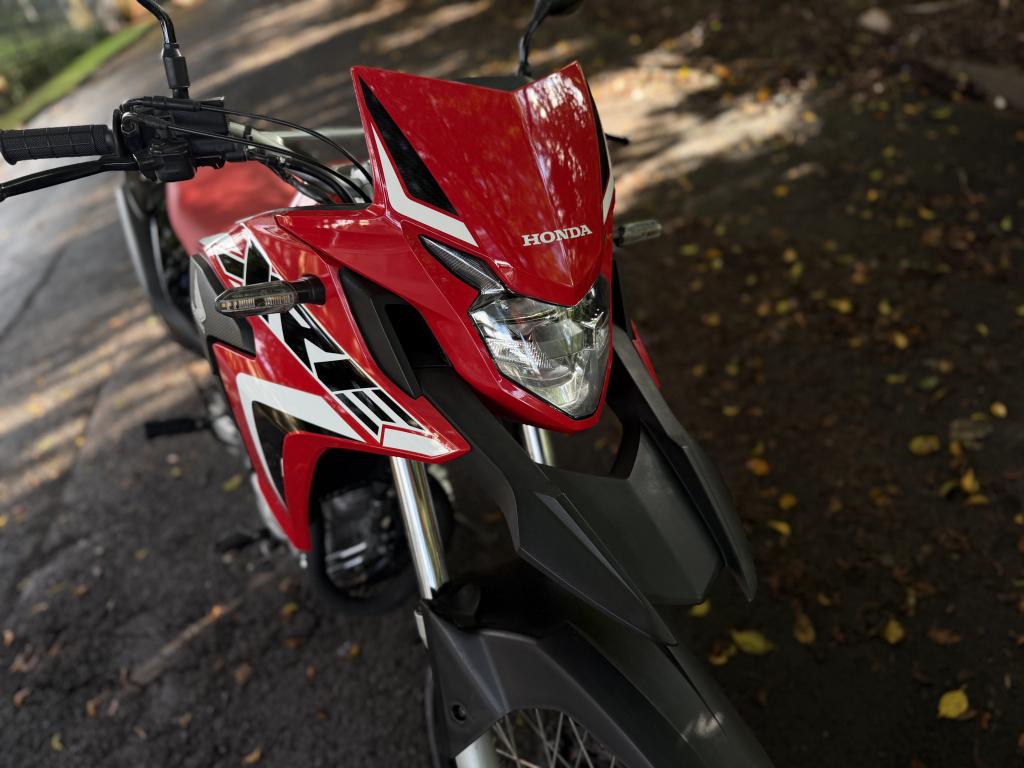 HONDA XRE 300 - Foto