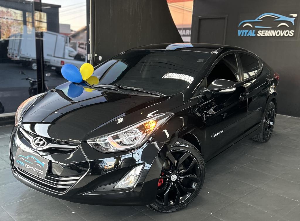 HYUNDAI Elantra