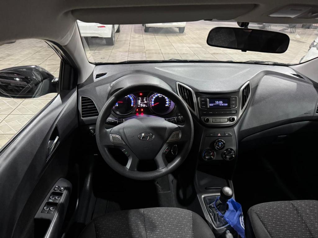 HYUNDAI HB 20 Hatch - Foto