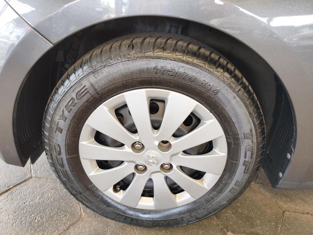 HYUNDAI HB 20 Hatch - Foto