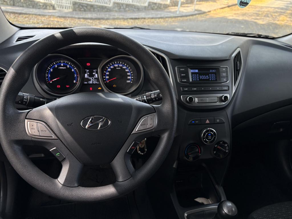 HYUNDAI HB 20 Hatch - Foto