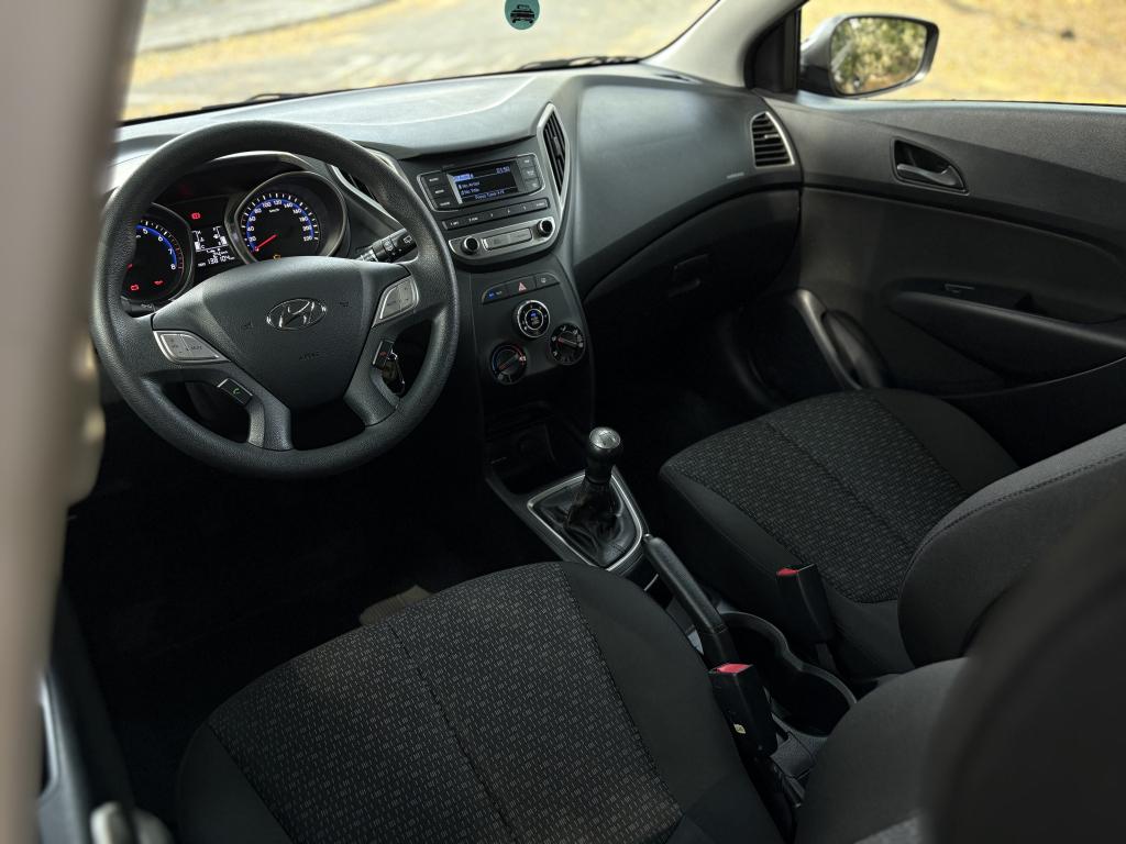 HYUNDAI HB 20 Hatch - Foto