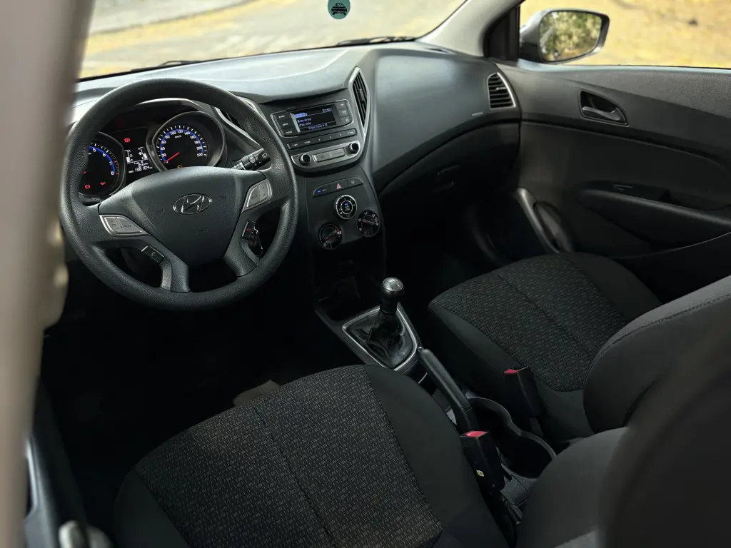 HYUNDAI HB 20 Hatch - Foto